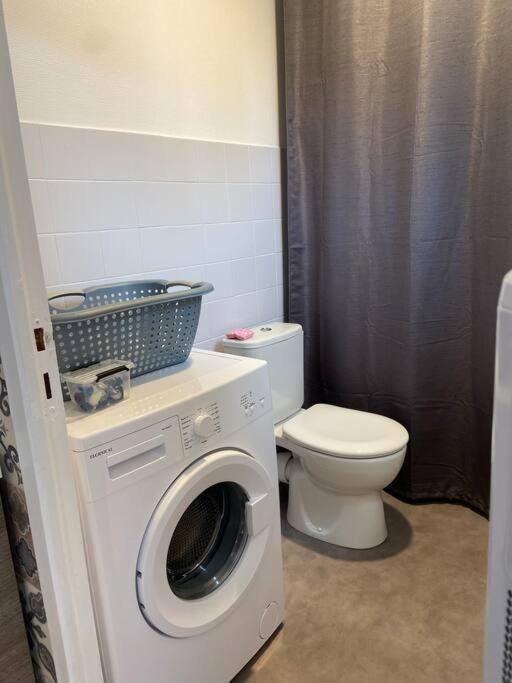 Le Saint-Amour Appartement Classe 2 Etoiles ภายนอก รูปภาพ