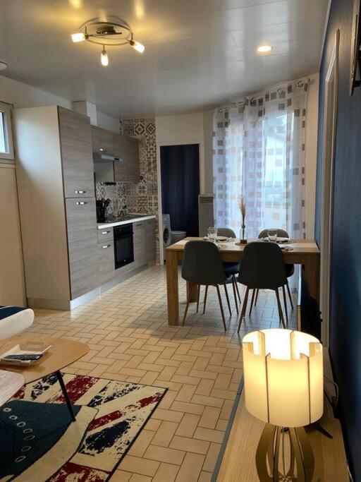 Le Saint-Amour Appartement Classe 2 Etoiles ภายนอก รูปภาพ