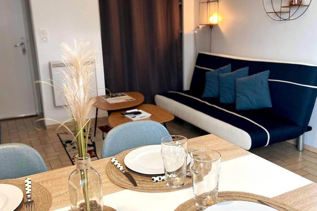 Le Saint-Amour Appartement Classe 2 Etoiles ภายนอก รูปภาพ
