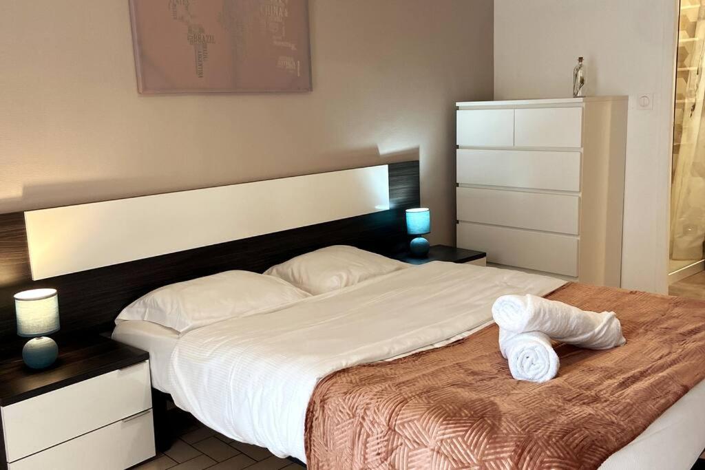 Le Saint-Amour Appartement Classe 2 Etoiles ภายนอก รูปภาพ